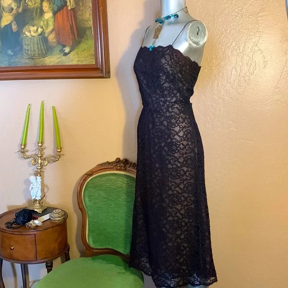 COPY - Vintage Miss Elliette California Black Lace Dress.  Sz 8 - Picture 2 of 5